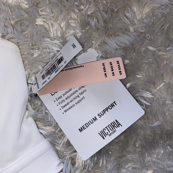 ✨LAST ONE✨ Victoria Secret White Mesh Sports Bra - Picture 7 of 9